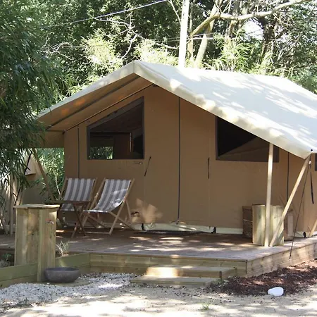 Le Lodge